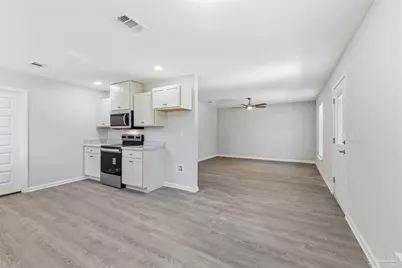 3415 1/2 N Tarragona St, Pensacola, FL 32503 - Photo 10