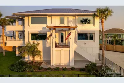 802 Rio Vista Dr, Pensacola Beach, FL 32561 - Photo 2