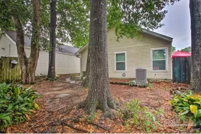 8138 Treetop Ln, Pensacola, FL 32514 - Photo 14