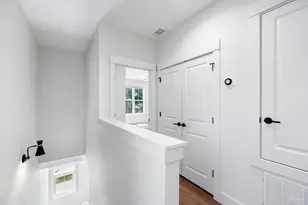 615 N B St, Pensacola, FL 32501 - Photo 22