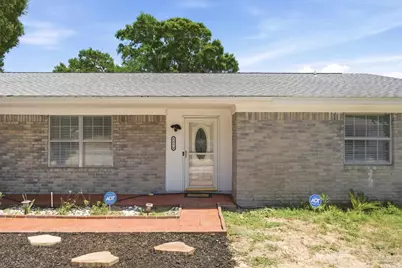 5570 Charbar Dr, Pensacola, FL 32526 - Photo 4