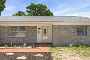 5570 Charbar Dr, Pensacola, FL 32526 - Photo 4