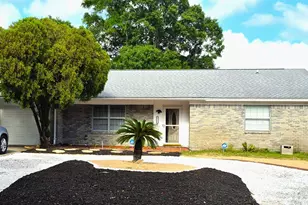 5570 Charbar Dr, Pensacola, FL 32526 - Photo 2