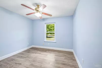 5599 Wesley Dr, Milton, FL 32570 - Photo 16