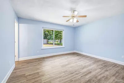5599 Wesley Dr, Milton, FL 32570 - Photo 8