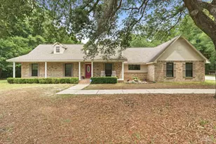 6000 Cheyenne Dr, Milton, FL 32570 - Photo 1