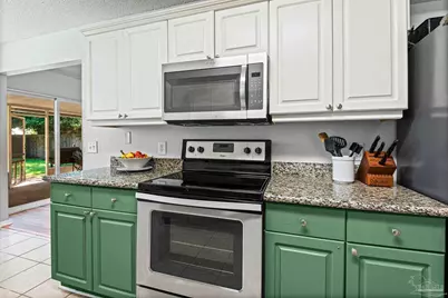 5475 Chantilly Cir, Milton, FL 32583 - Photo 18