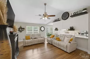 7076 Lake Joanne Dr, Pensacola, FL 32506 - Photo 8