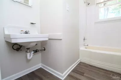 1218 N Kirk St, Pensacola, FL 32505 - Photo 12