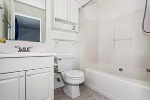 1878 Vineyard St, Navarre, FL 32566 - Photo 16