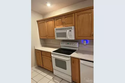 8958 Ellen Ct, Navarre, FL 32566 - Photo 8