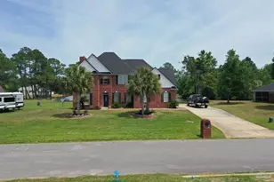 7432 San Ramon Dr, Milton, FL 32583 - Photo 2