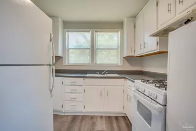 1016 W Maxwell St, Pensacola, FL 32501 - Photo 12