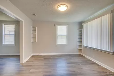 1016 W Maxwell St, Pensacola, FL 32501 - Photo 8