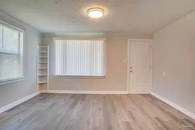 1016 W Maxwell St, Pensacola, FL 32501 - Photo 10