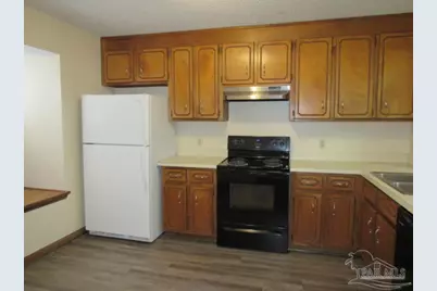 2025 Cambridge Cir, Pensacola, FL 32514 - Photo 2