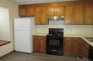 2025 Cambridge Cir, Pensacola, FL 32514 - Photo 2