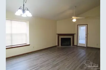 2025 Cambridge Cir, Pensacola, FL 32514 - Photo 4