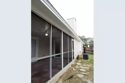 2025 Cambridge Cir, Pensacola, FL 32514 - Photo 10