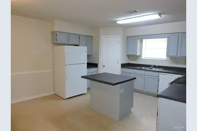 2052 Southwind Cir, Pensacola, FL 32506 - Photo 8