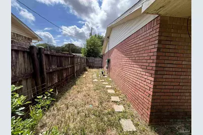 2782 Augustus Rd, Navarre, FL 32566 - Photo 46