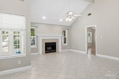 2189 Bellmeade Cir, Navarre, FL 32566 - Photo 6