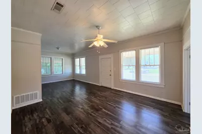 5404 Blue Angel Pkwy, Pensacola, FL 32526 - Photo 4