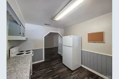 5404 Blue Angel Pkwy, Pensacola, FL 32526 - Photo 10