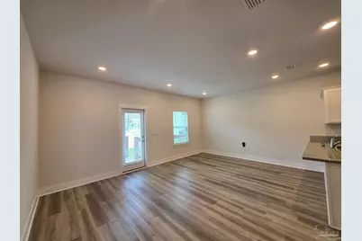 9499 Nature Creek Cir, Pensacola, FL 32526 - Photo 6