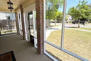 615 N A St, Pensacola, FL 32501 - Photo 2