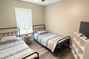 615 N A St, Pensacola, FL 32501 - Photo 8