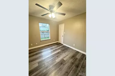 615 N A St, Pensacola, FL 32501 - Photo 14