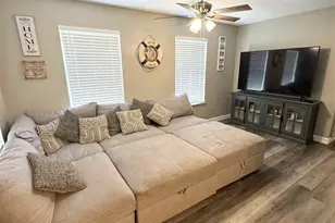 615 N A St, Pensacola, FL 32501 - Photo 4