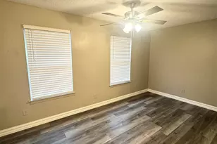 615 N A St, Pensacola, FL 32501 - Photo 6