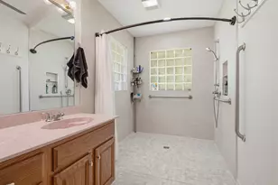 711 Bison St, Pensacola, FL 32514 - Photo 16