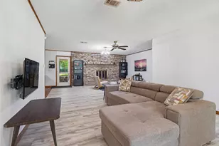 711 Bison St, Pensacola, FL 32514 - Photo 4