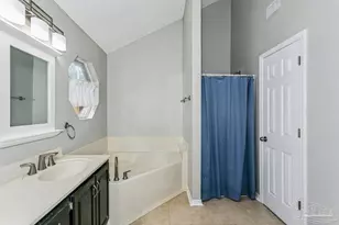9922 Orion Lake Cir, Navarre, FL 32566 - Photo 16