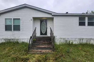 4051 Lambert Bridge Rd, McDavid, FL 32568 - Photo 2