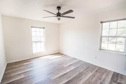 2530 Tomlinson Rd, Pensacola, FL 32526 - Photo 20