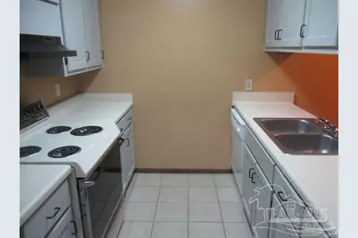2301 W Michigan Ave #13, Pensacola, FL 32526 - Photo 6