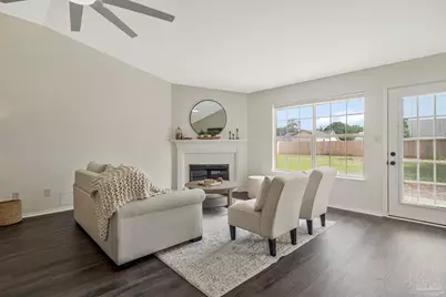 4026 Shorewood Dr, Pensacola, FL 32507 - Photo 10