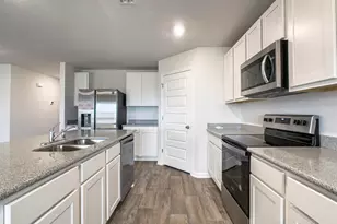 5569 Galahad Trl, Milton, FL 32583 - Photo 6
