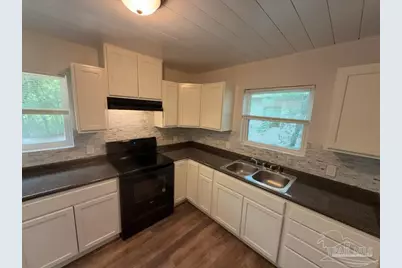 4531 Versailles Dr, Pensacola, FL 32505 - Photo 10