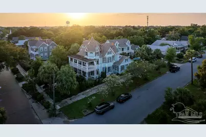 714 E La Rua St, Pensacola, FL 32501 - Photo 2