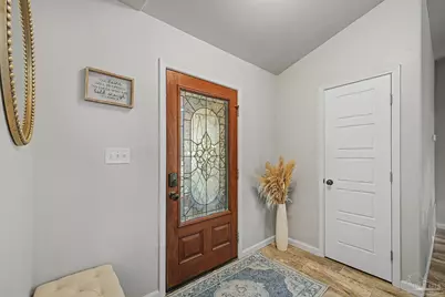 2841 Winners Cir Dr, Navarre, FL 32566 - Photo 2