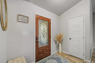 2841 Winners Cir Dr, Navarre, FL 32566 - Photo 2