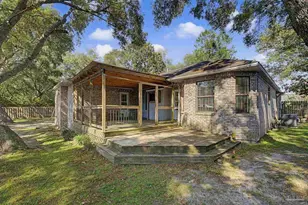 2841 Winners Cir Dr, Navarre, FL 32566 - Photo 2