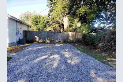1215 N C St, Pensacola, FL 32501 - Photo 40