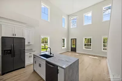 306 W Winthrop Ave, Pensacola, FL 32507 - Photo 8