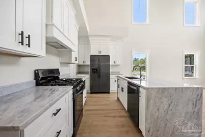 306 W Winthrop Ave, Pensacola, FL 32507 - Photo 10